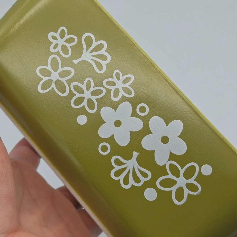 Vintage Pyrex Spring Blossom Refrigerator Dish 502 Crazy Daisy 1.5 Pt No Lid